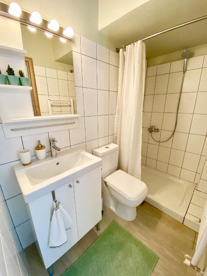 For A Genuine Athenian Homestay! Екстериор снимка